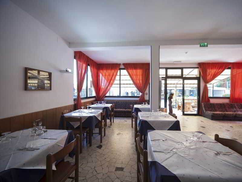 Hotel Rosa Rimini Extérieur photo