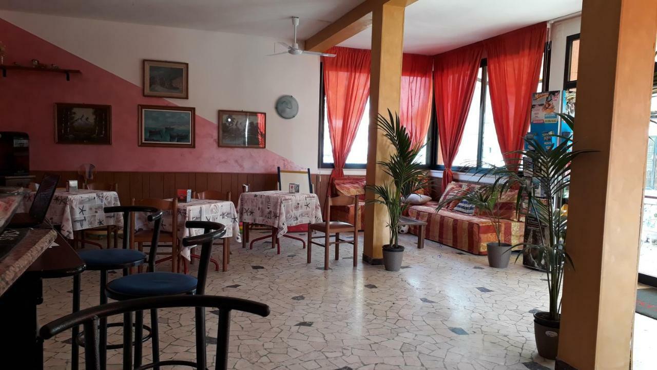 Hotel Rosa Rimini Extérieur photo